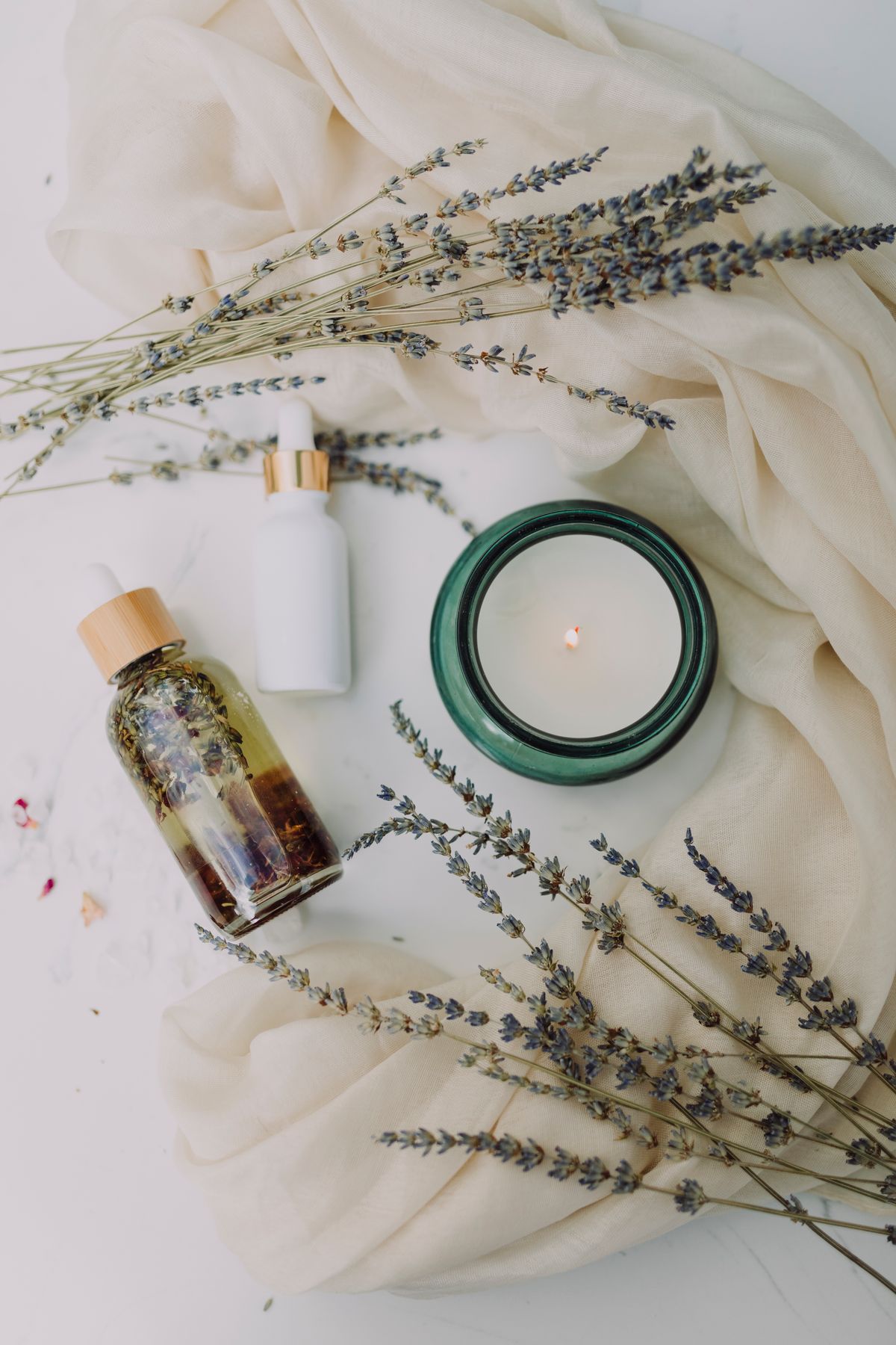 Calm spa details in ivory and celadon